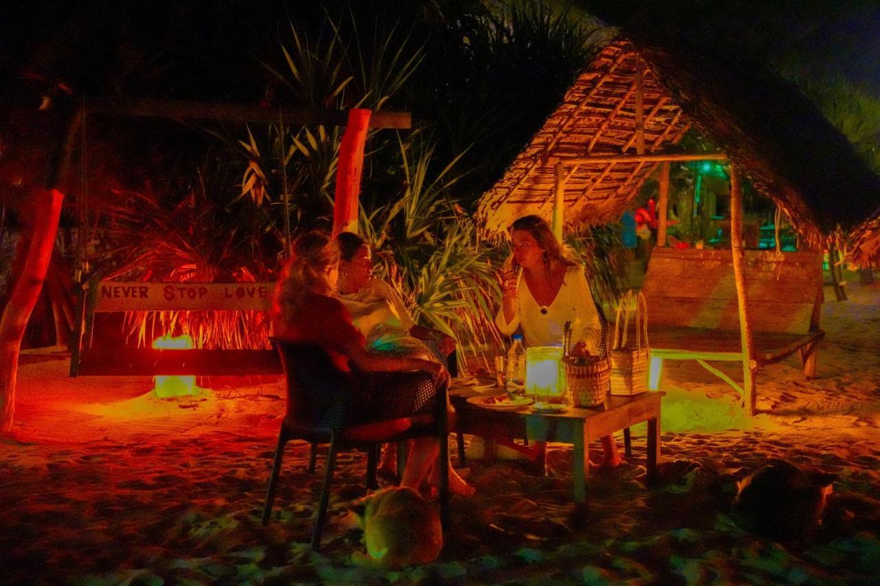The Beach Lovers Нилавели Екстериор снимка