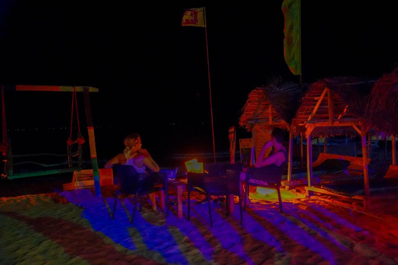 The Beach Lovers Нилавели Екстериор снимка